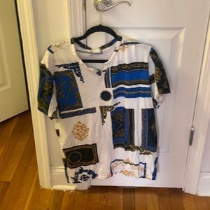 Bleu white a gold African t shirt